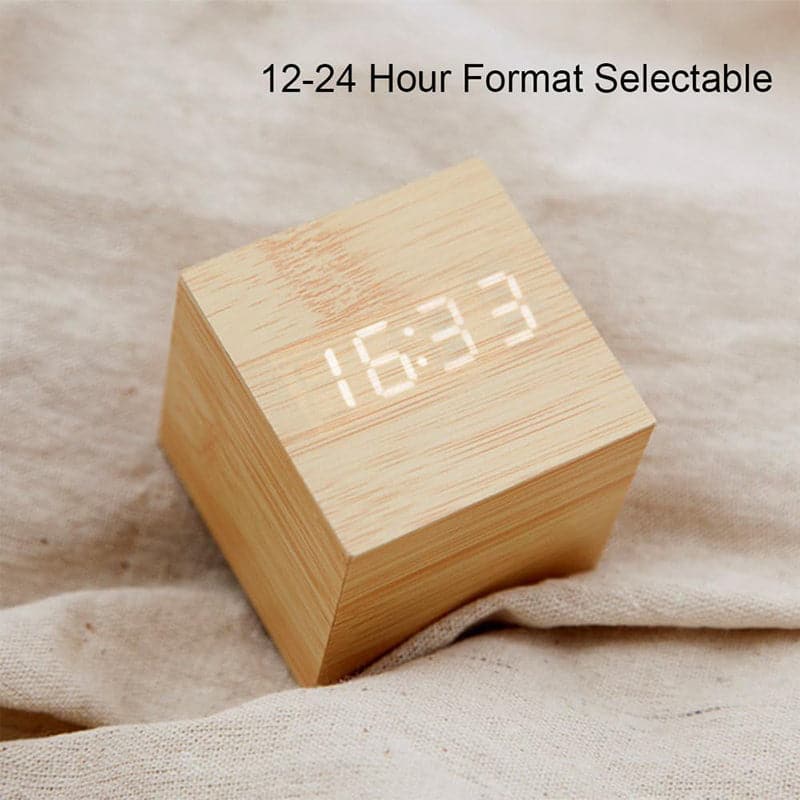 Reloj Despertado de Madera con Forma de Cubo