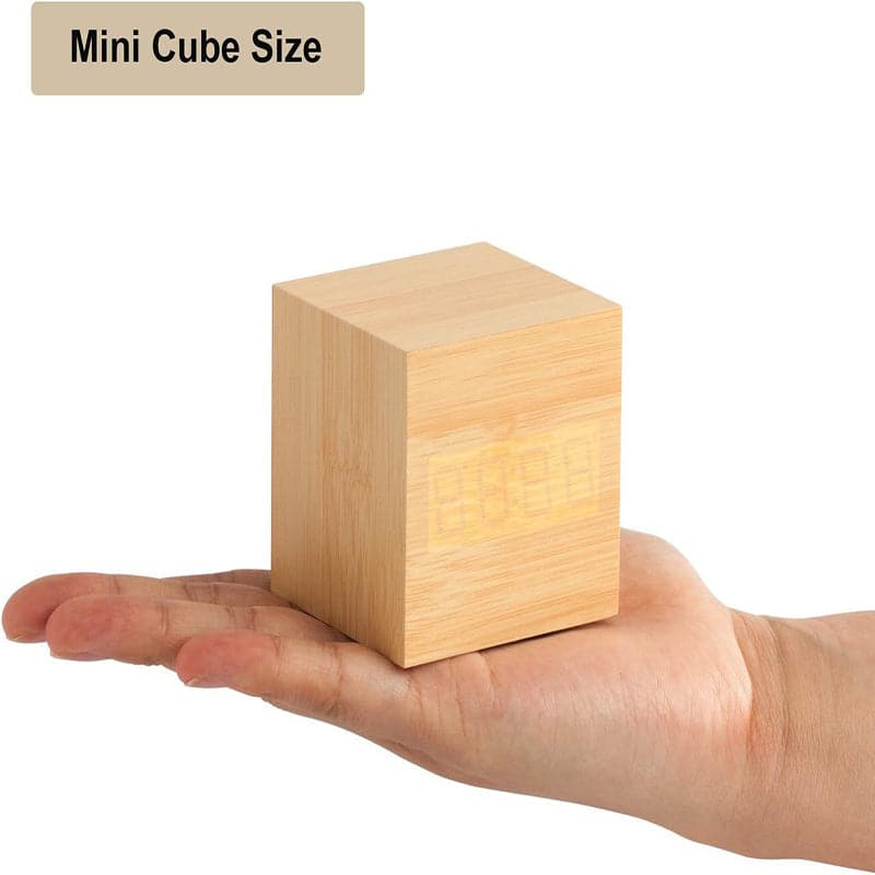 Reloj Despertado de Madera con Forma de Cubo