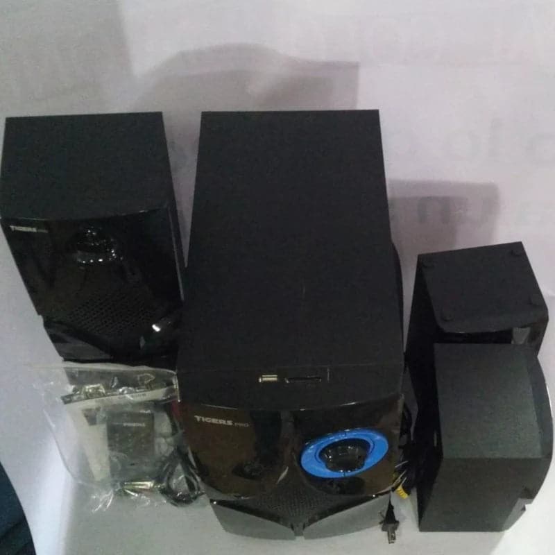 Speakers Tigers Tg400 con bluetooth 60w